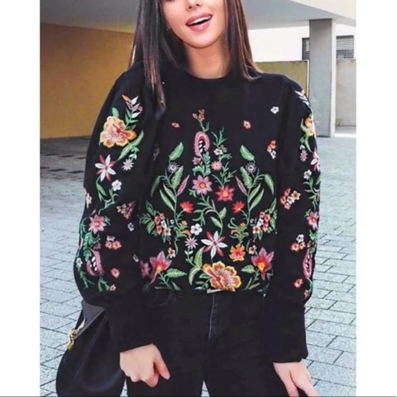 Zara Tops - NEW black Zara floral sweatshirt, puff shoulders size small, viral soldout style